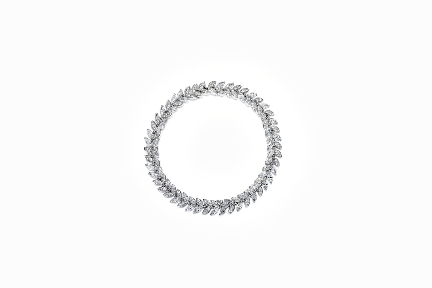 Vine tennis bracelet in white gold