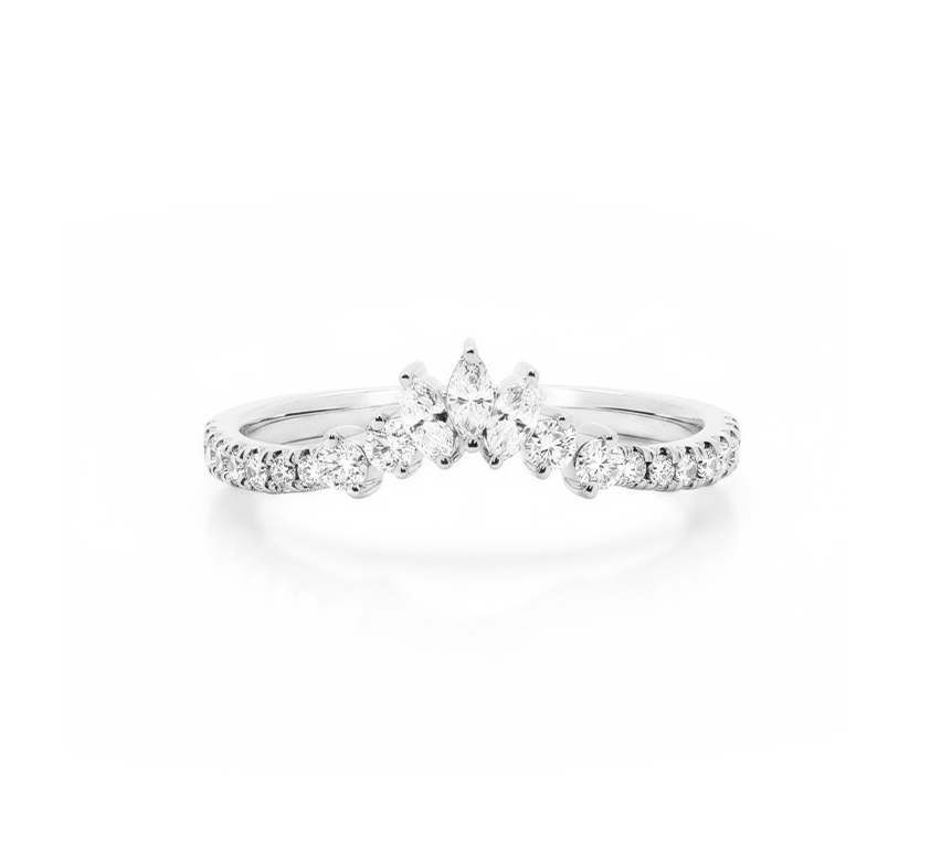 Crown ring in white gold