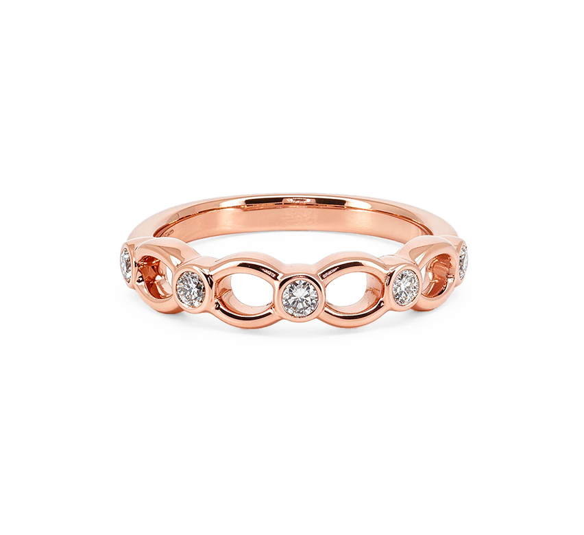 Spiral hollow ring in rose gold