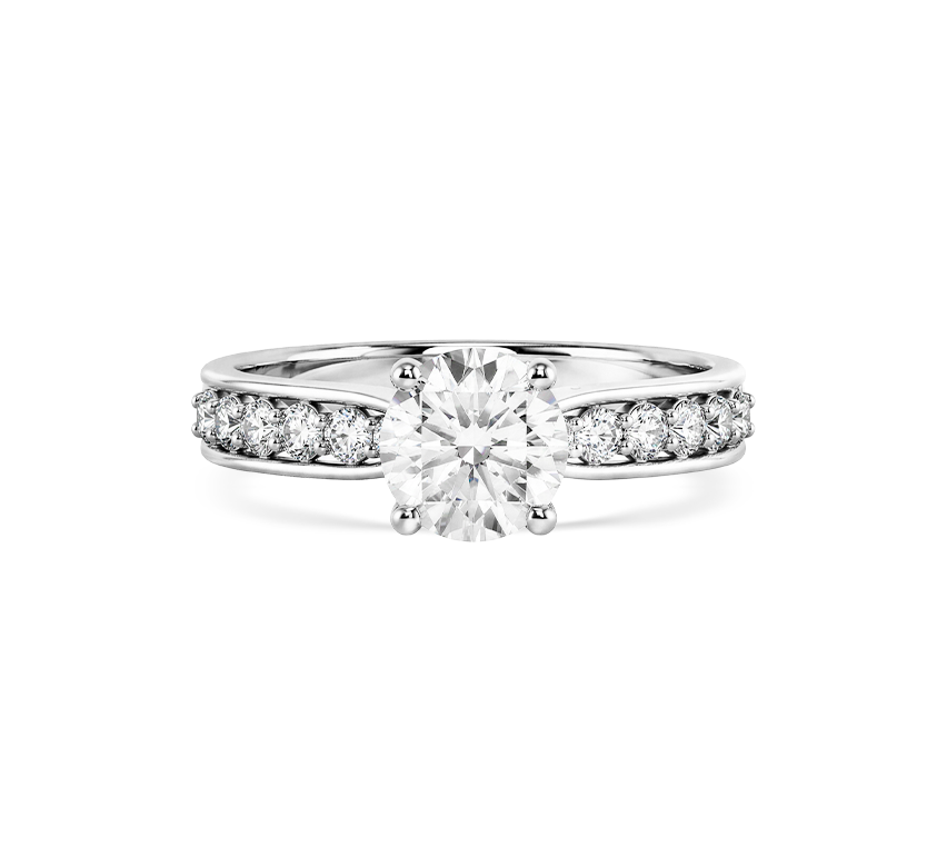 Vertical 3 stones pave in white gold
