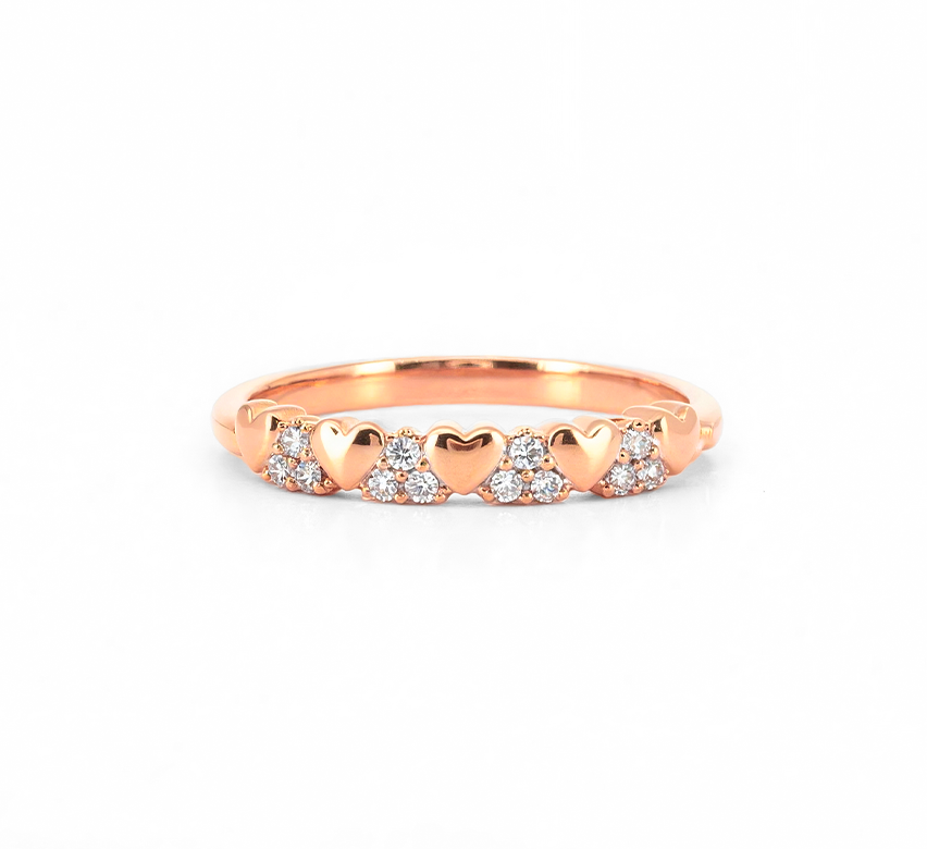 Pattern with diamonds N in rose gold
