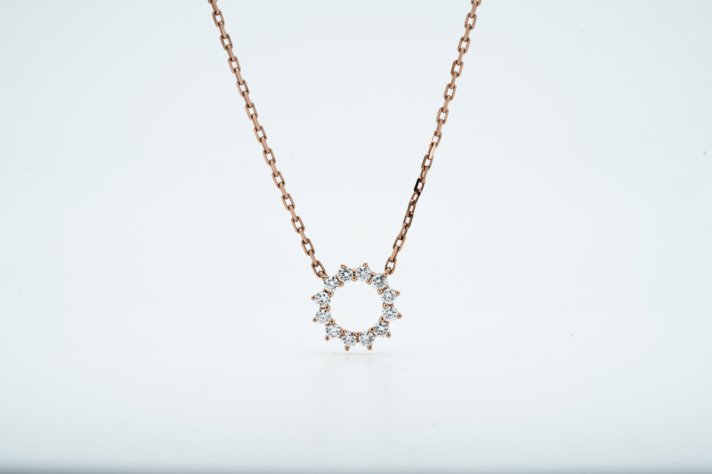 Sunrays in rose gold