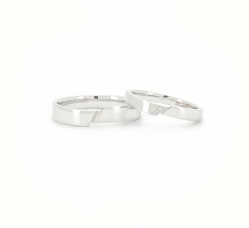 Ring set R: Slash ring in white gold