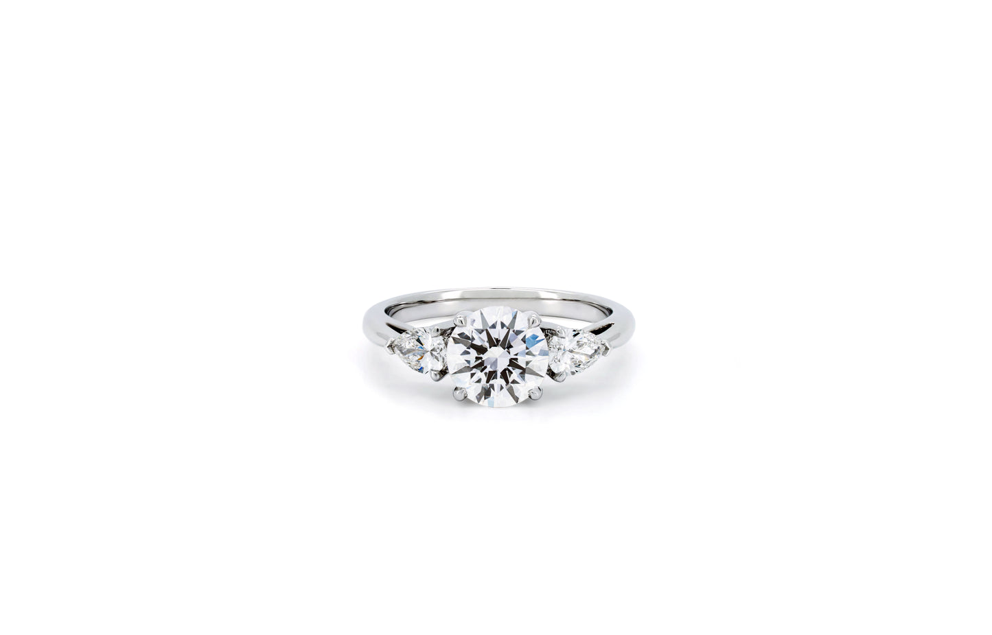 Dreamy trilogy ring RD 1.33 E VVS2 IGI in white gold