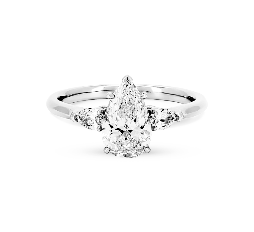 Trilogy with pear ring PE 1.1 D VVS2 IGI in white gold