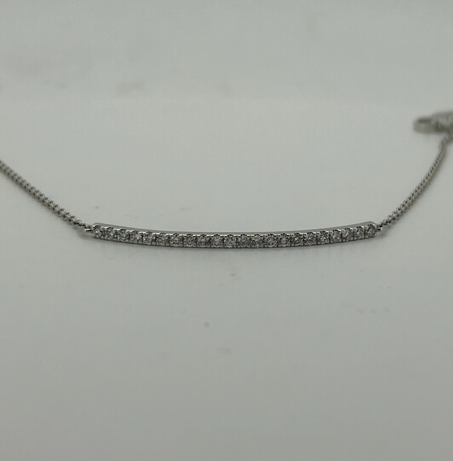 Half tennis chain bracelet in white gold