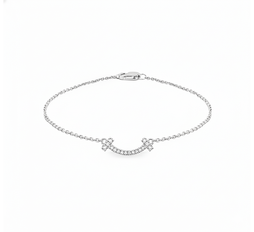 Smile pave bracelet in white gold