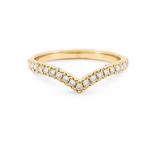 V pave ring in yellow gold