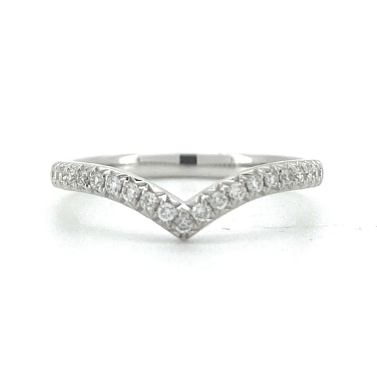 V pave ring in white gold