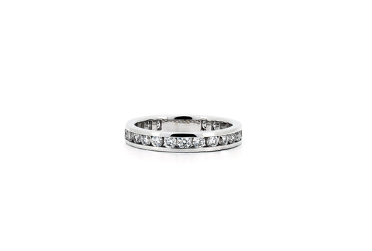 Half pave bezel ring 2mm in white gold