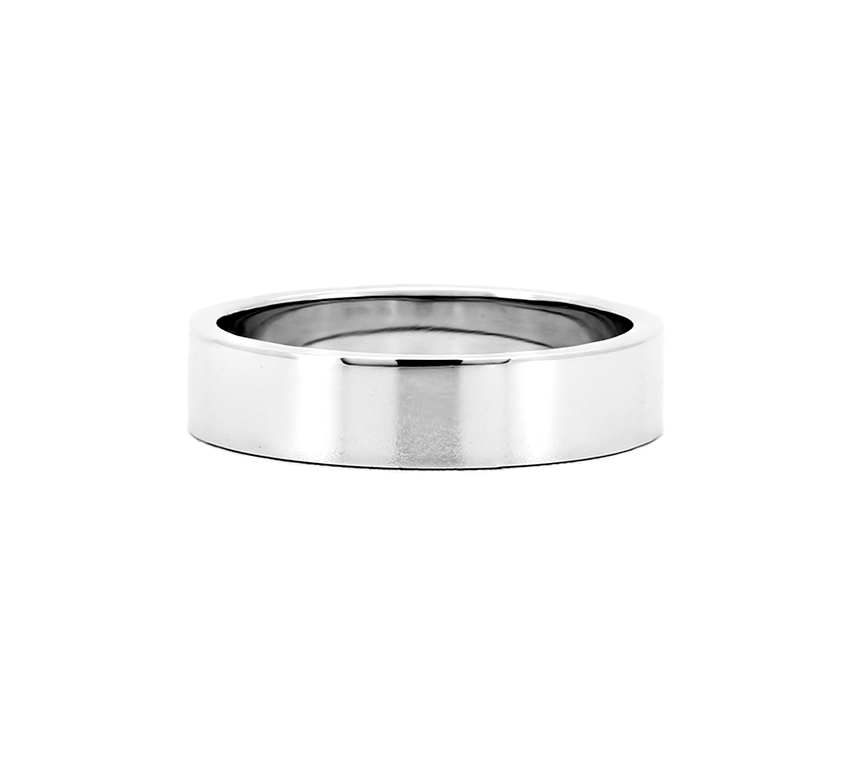 Classic clean cut ring 5mm in white gold