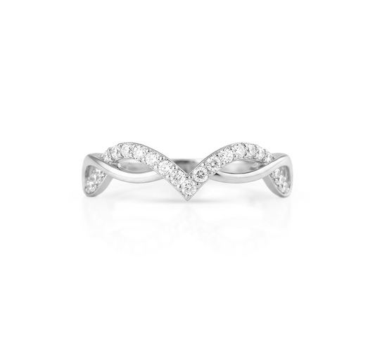 V pave with line in white gold