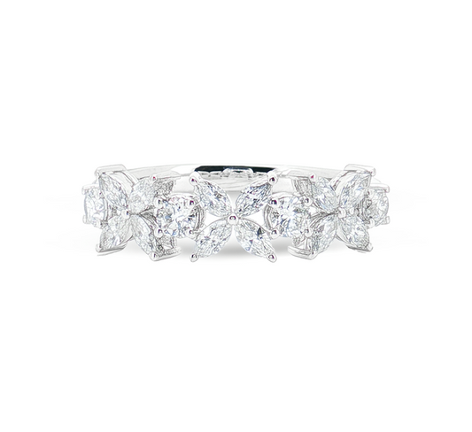 Half daphne ring in white gold