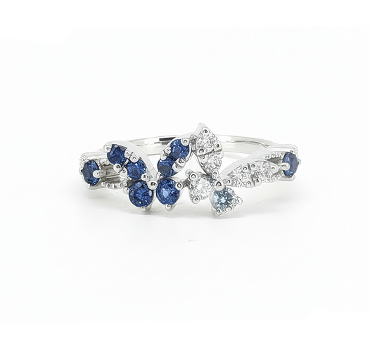 Butterfly series A with blue diamond in white gold