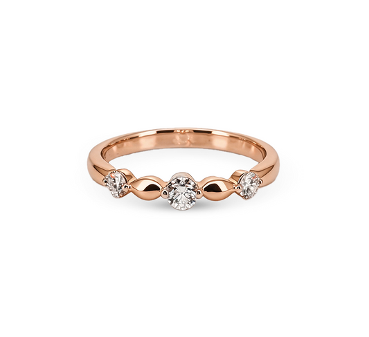 3 stones floating pave in rose gold