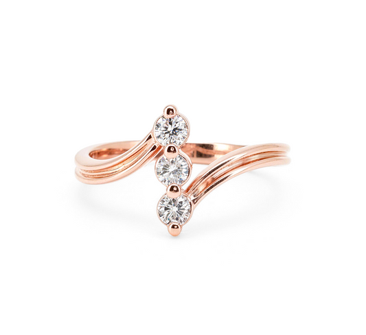 Vertical 3 stones pave in rose gold