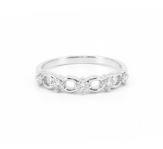Pattern with diamonds J in rose gold