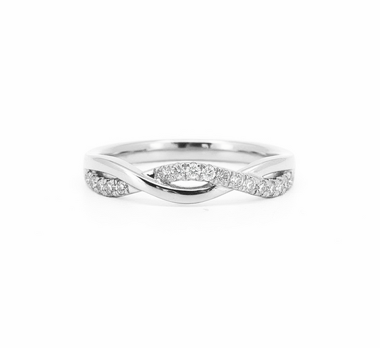 Pattern with diamonds AB in white gold