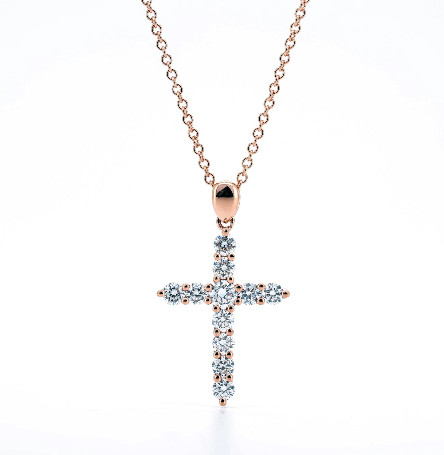 Cross necklace in rose gold