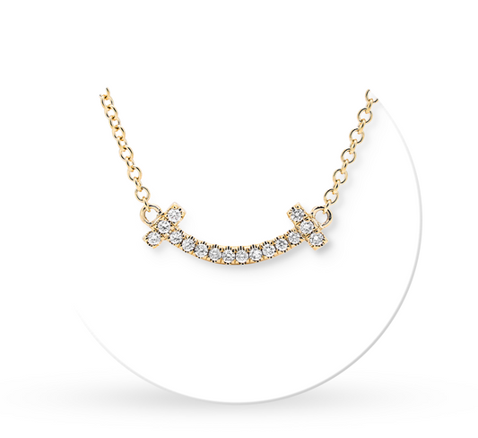 Smile pave necklace in gold