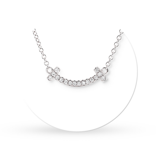 Smile pave necklace in white gold