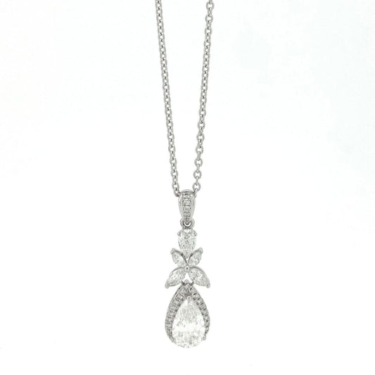 Blooming pear with halo necklace PE 1 D VVS2 IGI in white gold